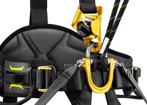 Petzl ASTRO BOD FAST European Version Ultra-comfortable rope access harness - CROLL L