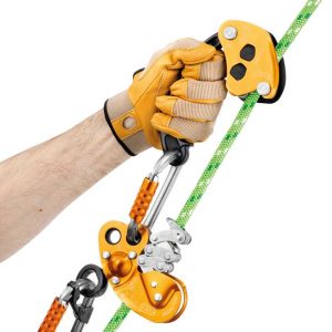 Khóa hãm phụ Petzl CHICANE Descender thiết kế tiện lợi và bám tốt