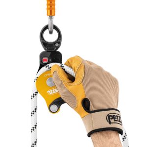 Sử dụng ròng rọc đơn xoay Petzl SPIN L1