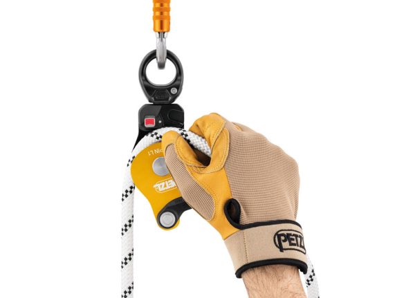 Sử dụng ròng rọc đơn xoay Petzl SPIN L1