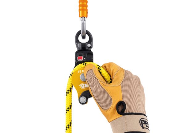 Sử dụng ròng rọc đơn xoay Petzl SPIN S1