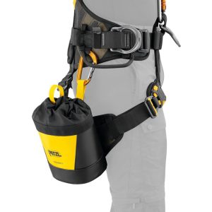 Túi đựng dụng cụ Petzl TOOLBAG 3 kết nối với dây đai bằng khóa cổ điển